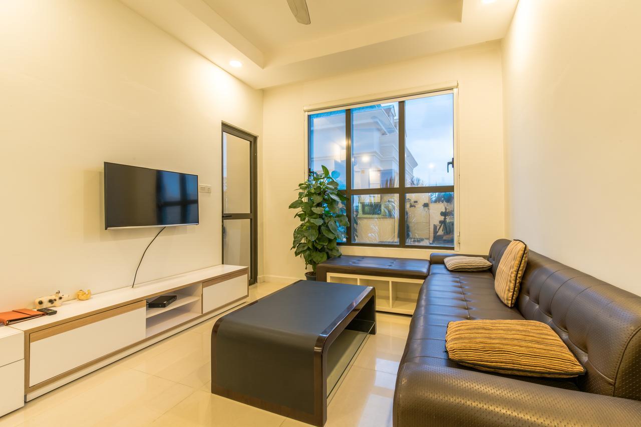 The Manner Apartment Icon 56 Rooftop Pool Bandar Ho Chi Minh Luaran gambar