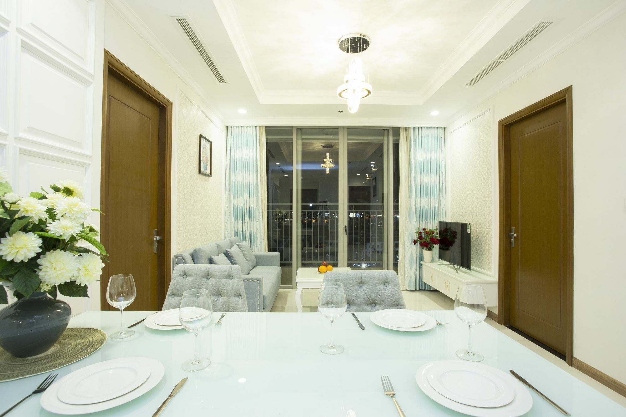 The Manner Apartment Icon 56 Rooftop Pool Bandar Ho Chi Minh Luaran gambar